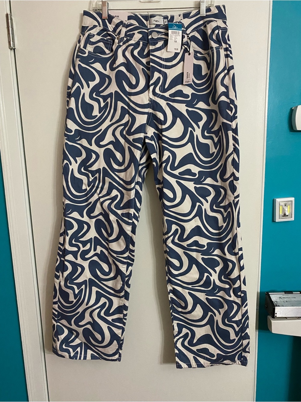 NWT Rue21 Navy & White Jeans - Funky Swirl Design 1X